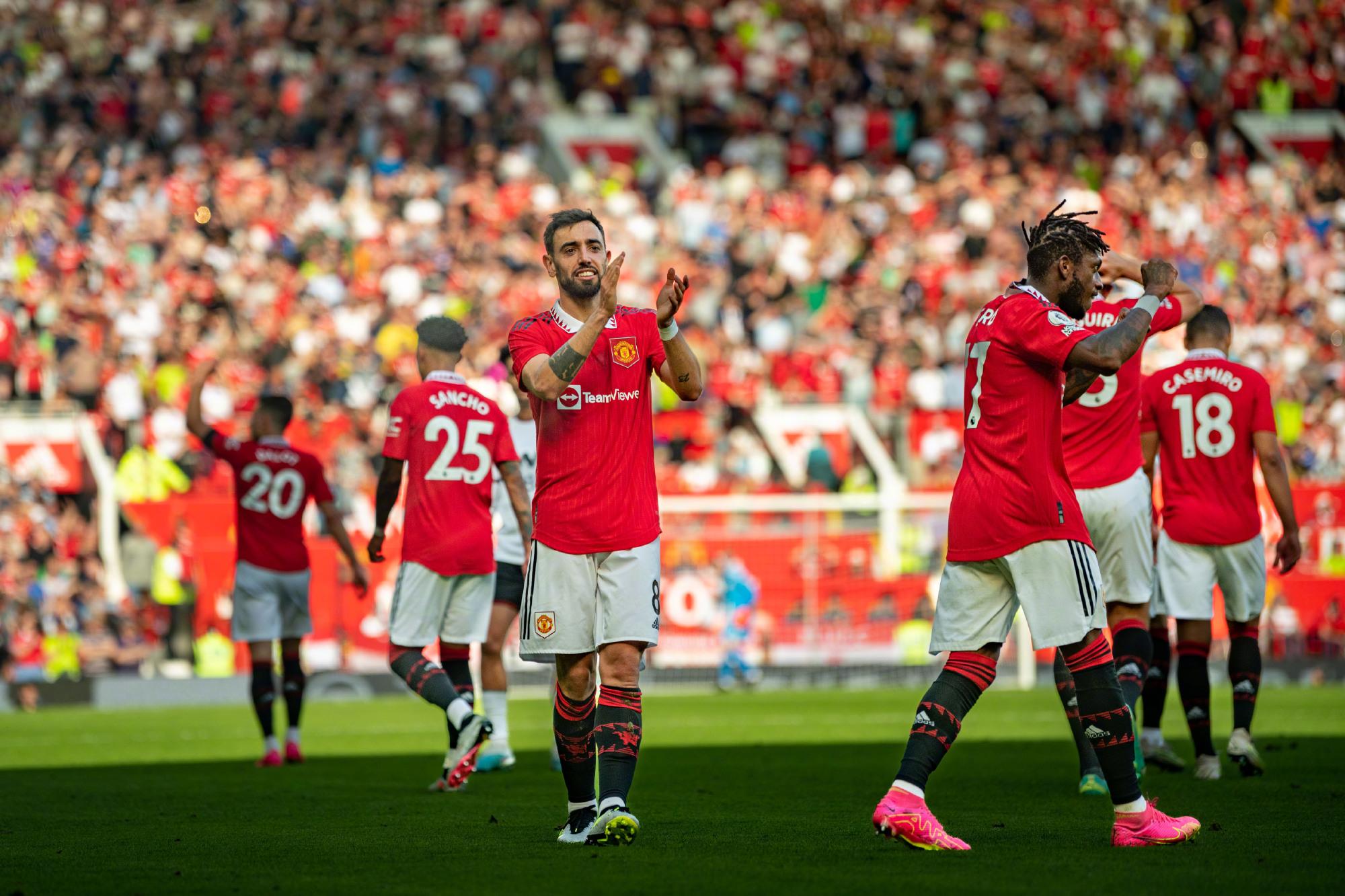 他用年轻的 他用年轻的